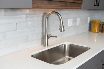 Kitchen faucet
